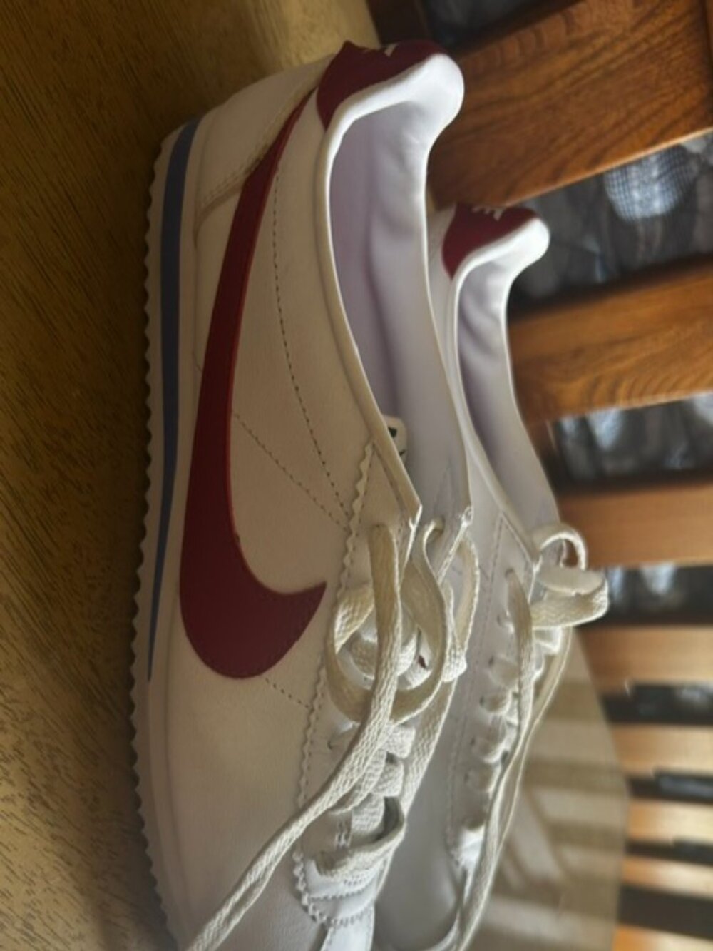 Nike Classic Cortez Leather White w/Red Swoosh & Blue Accent W size 5.5 2021